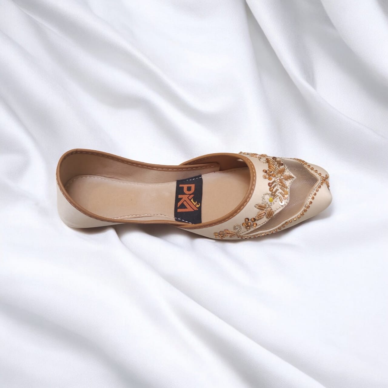 Cream Net Embroidered Jutti – Handcrafted Elegance