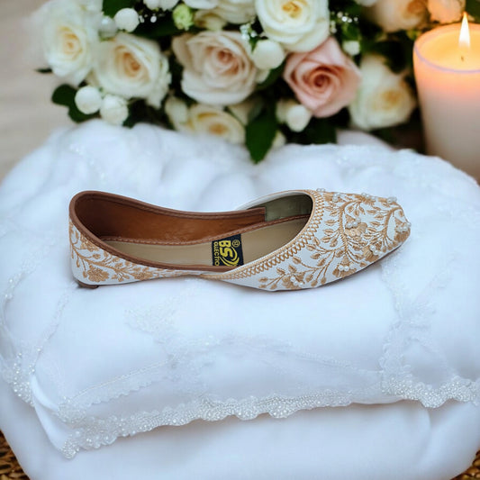 Bridal Embroidered Khussa – Ivory & Gold Handcrafted Traditional Flats
