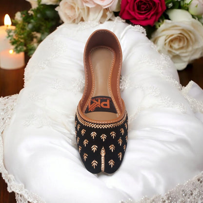 Elegant Black Handcrafted Punjabi Jutti with Golden Embroidery